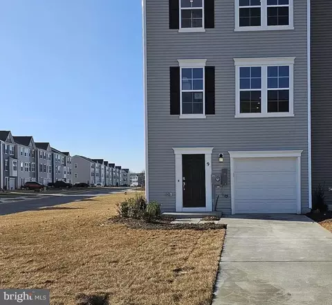 9 Canning Rd, Inwood, WV 25428