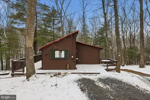 99 Whistler Ln, Hedgesville, WV 25427