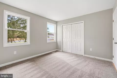 Bedroom - 404 Weeping Willow Rd, Falling Waters, WV 25419 photo 2 of 2