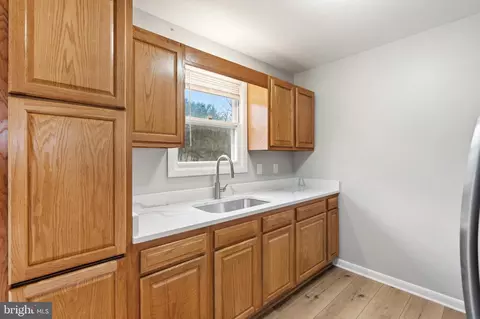 Kitchen - 404 Weeping Willow Rd, Falling Waters, WV 25419 photo 2 of 3