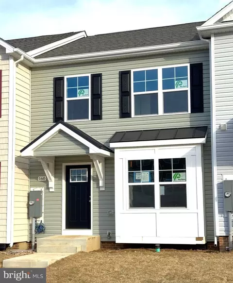 160 Olga Dr, Martinsburg, WV 25403