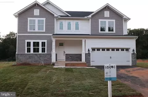 895 Legume Dr, Martinsburg, WV 25403