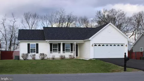 372 Marlowe Dr, Inwood, WV 25428