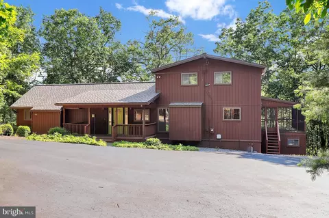 986 Walden Rd, Hedgesville, WV 25427