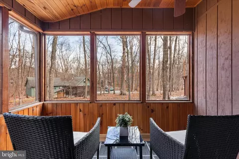 111 Bob White Ln, Hedgesville, WV 25427