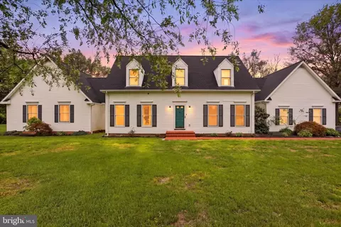 12 Columbus Ct, Martinsburg, WV 25404