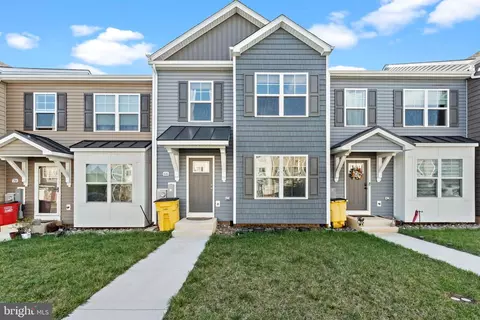 66 Olga Dr, Martinsburg, WV 25403
