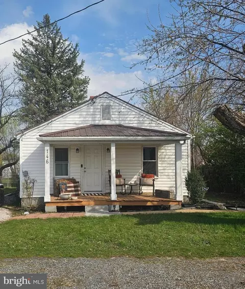 146 State Cir, Martinsburg, WV 25401