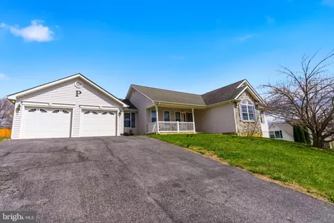103 Conscription Way, Hedgesville, WV 25427