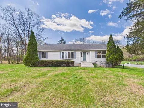 779 Cider Dr, Bunker Hill, WV 25413