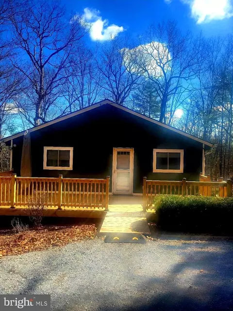151 Bent Oak, Hedgesville, WV 25427