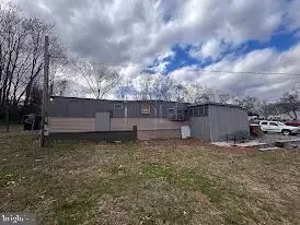 370 382 Kerns St, Inwood, WV 25428