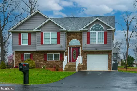 169 Lure Ct, Inwood, WV 25428