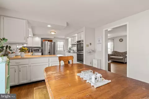 Kitchen - 94 Tulip Ct, Falling Waters, WV 25419 photo 1 of 4