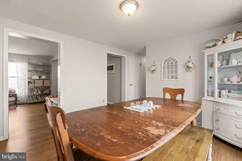 Dining - 94 Tulip Ct, Falling Waters, WV 25419 photo 3 of 3