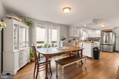 Dining - 94 Tulip Ct, Falling Waters, WV 25419 photo 1 of 3