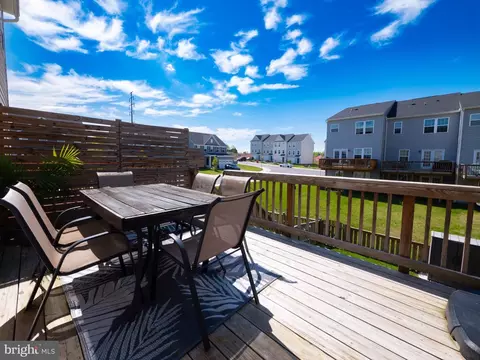 Exterior - 136 Quebec Ct, Falling Waters, WV 25419 photo 2 of 2