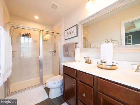 Bath - 136 Quebec Ct, Falling Waters, WV 25419 photo 2 of 3