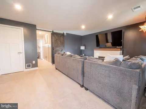 Entry Way - 136 Quebec Ct, Falling Waters, WV 25419 photo 2 of 4