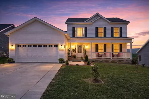 93 Orpington Dr, Martinsburg, WV 25403