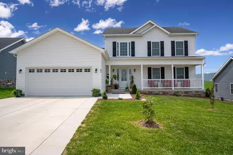 93 Orpington Dr, Martinsburg, WV 25403