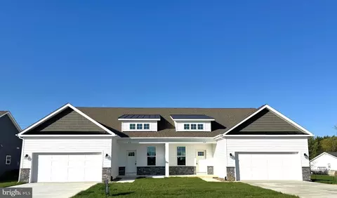 P2 Barrier Reef Drive, Martinsburg, WV 25403