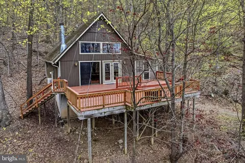 494 Glenwood Ln, Gerrardstown, WV 25420