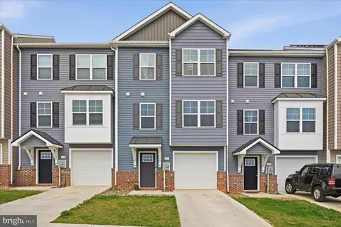 21 Olga Dr, Martinsburg, WV 25403
