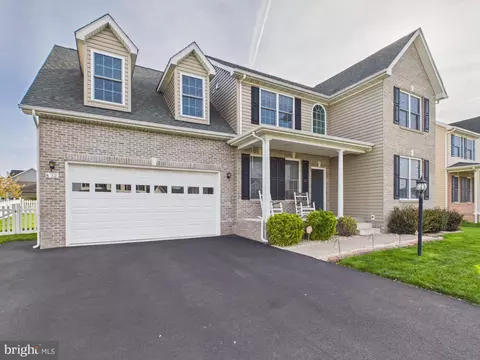 32 Azera Dr, Inwood, WV 25428
