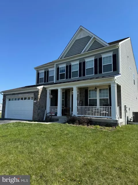796 Calvert Cir, Bunker Hill, WV 25413