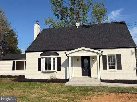 10167 Winchester Ave, Bunker Hill, WV 25413