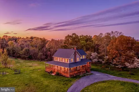 344 Tub Run Hollow Rd, Hedgesville, WV 25427