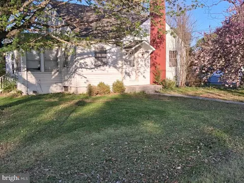 258 Warm Springs Ave, Martinsburg, WV 25404
