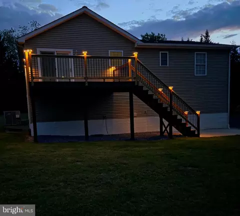 174 Open Field Ln, Falling Waters, WV 25419 photo 2