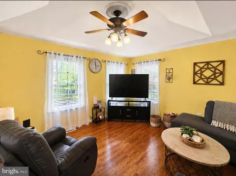 Living - 61 Clemson Dr, Falling Waters, WV 25419 photo 2 of 3
