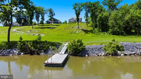 129 Agnese Ct, Martinsburg, WV 25404