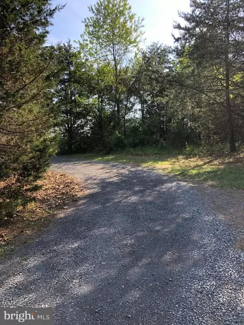 lot B Nadenbousch Ln, Inwood, WV 25428