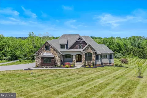 271 Cornelius Grove Rd, Martinsburg, WV 25404