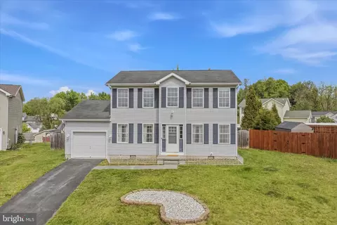 220 Burdette Dr, Martinsburg, WV 25404