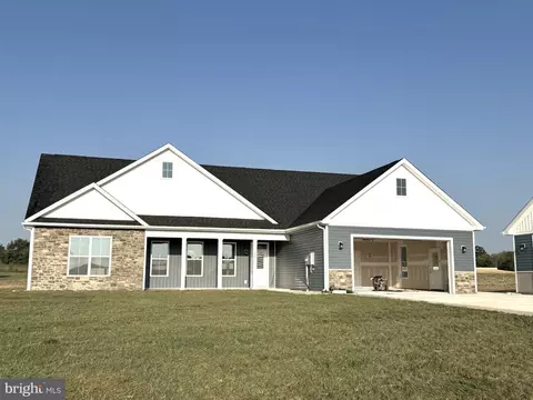 20 Dibble Rd, Bunker Hill, WV 25413