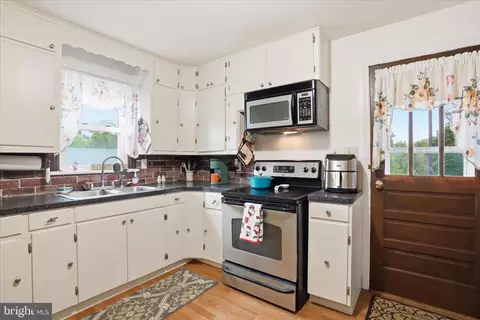 Kitchen - 2066 Broad, Falling Waters, WV 25419 photo 1 of 5