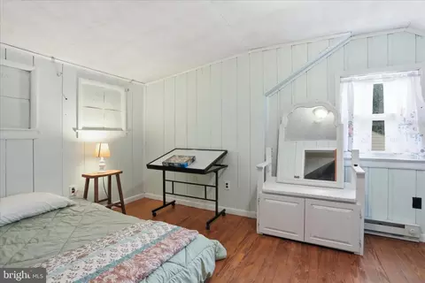 Bedroom - 2066 Broad, Falling Waters, WV 25419 photo 6 of 8