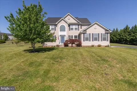 74 Hewitt Dr, Martinsburg, WV 25403
