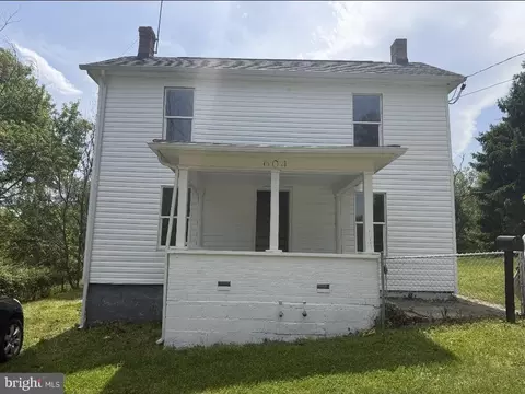 604 E Stephen St, Martinsburg, WV 25401