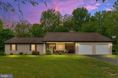205 Clyde Borum Rd, Inwood, WV 25428