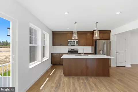 41 Scammel Dr, Bunker Hill, WV 25413