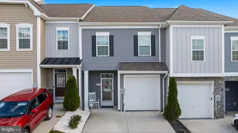36 Tuxford Rd, Falling Waters, WV 25419