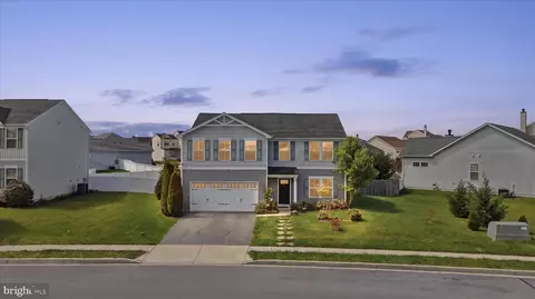 52 Shrewsbury Dr, Martinsburg, WV 25405