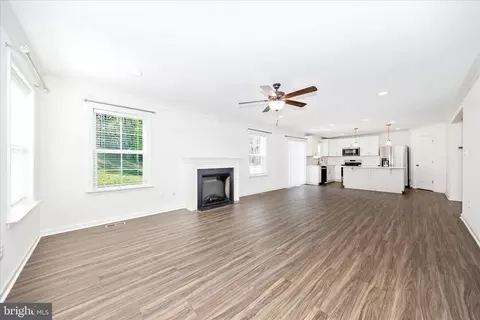 Living - 12 Belmont Pl, Falling Waters, WV 25419 photo 1 of 5