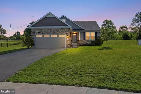 197 Ethan Cir, Martinsburg, WV 25403